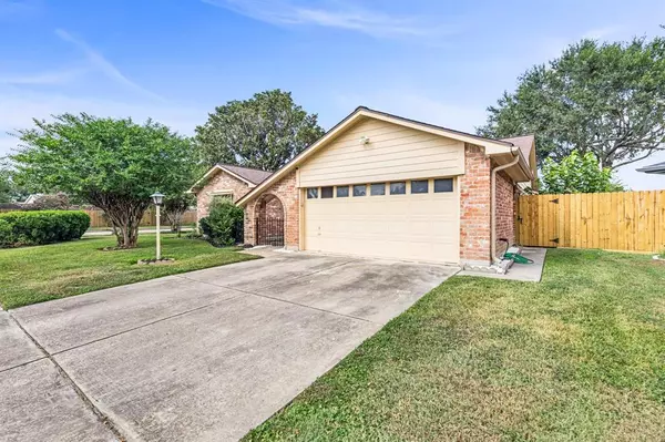 Houston, TX 77040,14610 Wind Forest CT