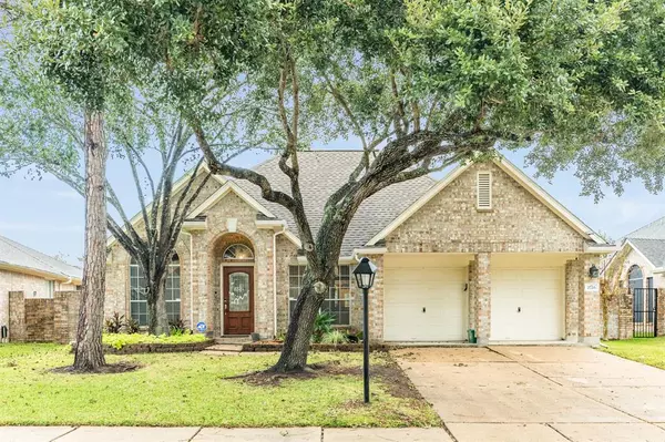 2726 Shelby DR, Pearland, TX 77584