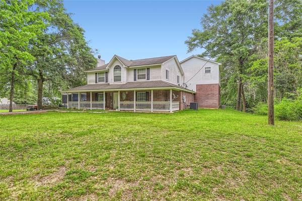 125 Oak Hollow BLVD, Magnolia, TX 77355