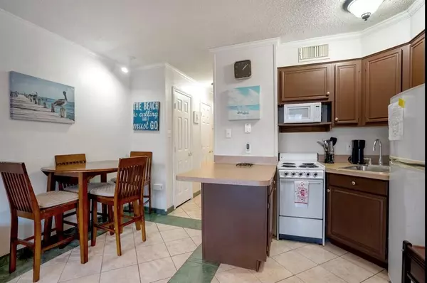 Galveston, TX 77551,6102 Seawall BLVD #289