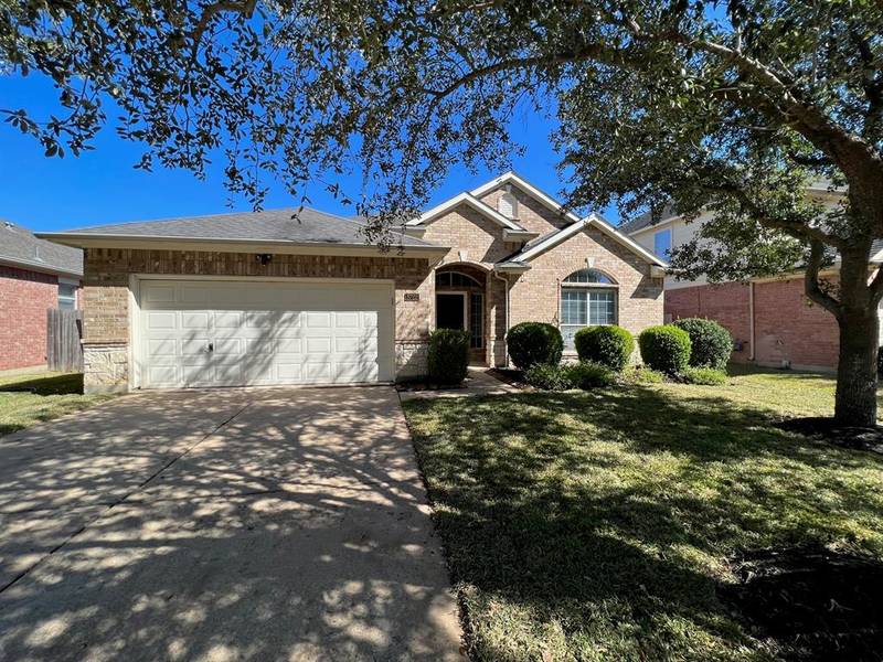 8722 Auburn Glen LN, Houston, TX 77095