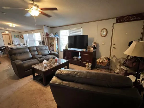 Pinehurst, TX 77362,35110 Price LN