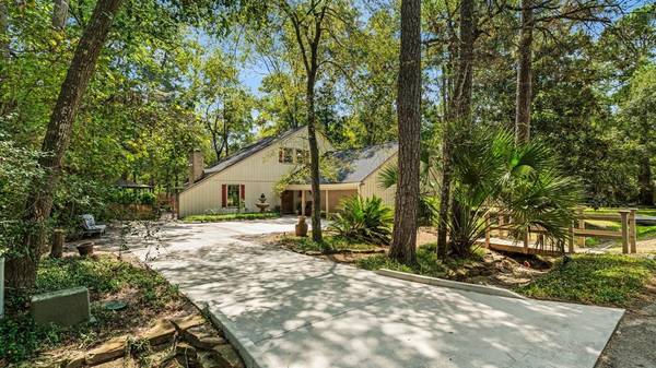 2315 Chestnut Oak PL, The Woodlands, TX 77380