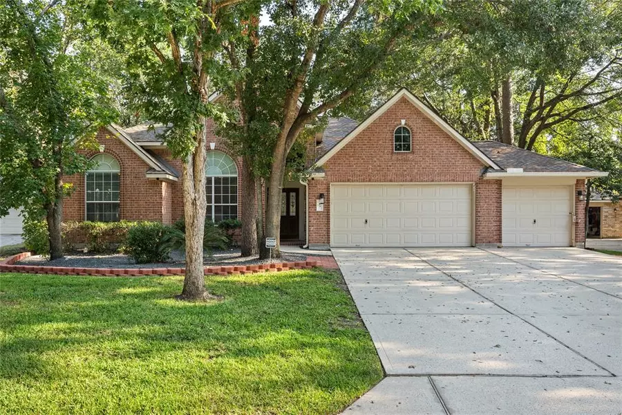 83 W Prairie Dawn CIR, Conroe, TX 77385