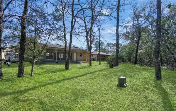 Willis, TX 77378,8716 Club House DR