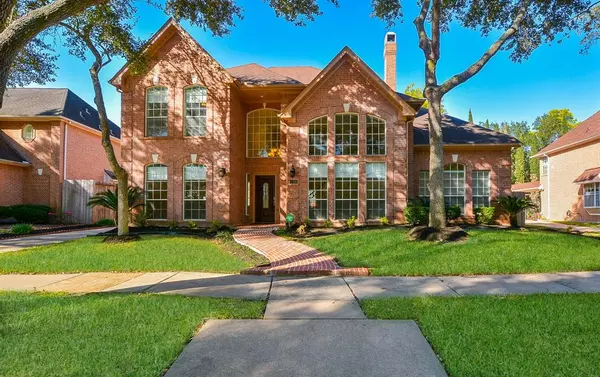 710 Winston LN, Sugar Land, TX 77479