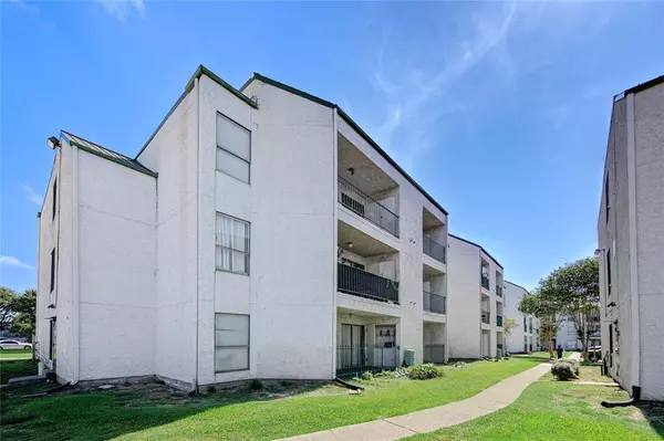 2830 S Bartell DR #311,  Houston,  TX 77054