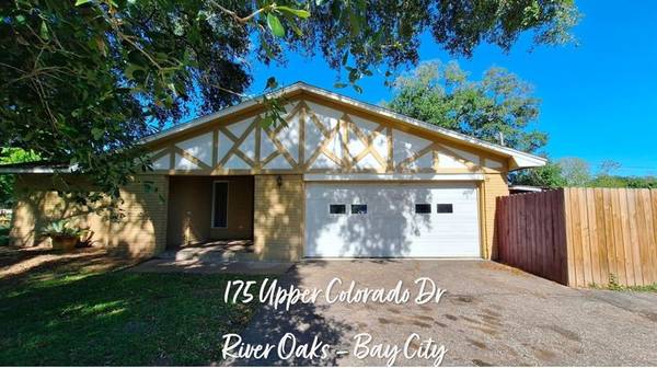 175 Upper Colorado DR, Bay City, TX 77414