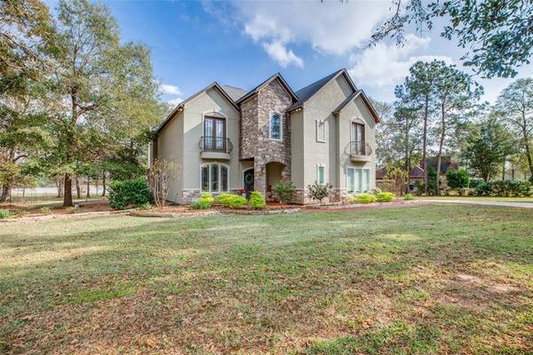 276 Lakeside Hills DR, Montgomery, TX 77316