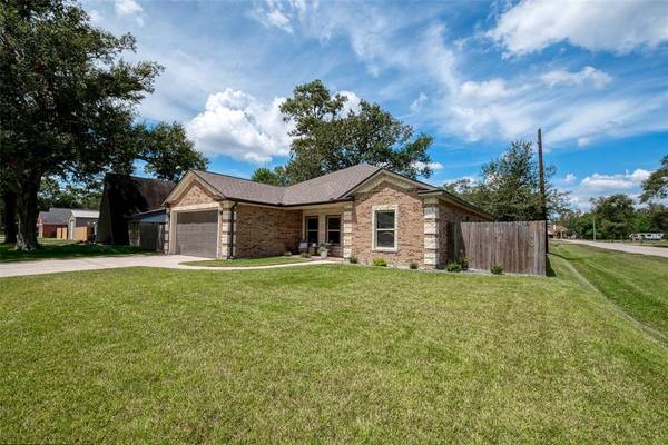 Crosby, TX 77532,2702 Lake Breeze LN