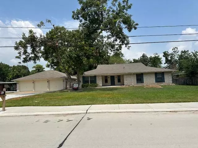 Pasadena, TX 77504,609 Llano ST