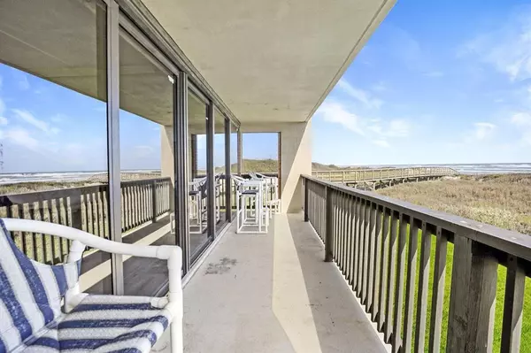 Port Aransas, TX 78373,6021 SH 361 #101