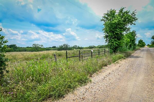 0000 County Road 447, Waelder, TX 78959