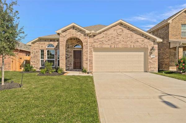 7914 Brooks Crossing DR, Baytown, TX 77523