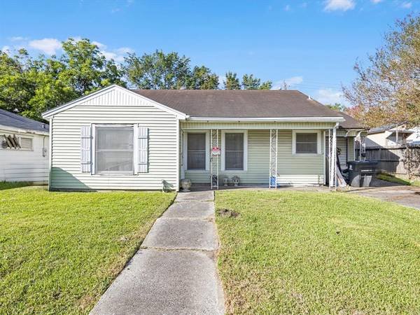 7418 Arnim ST,  Houston,  TX 77087