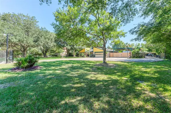 13821 Skyview DR, Sugar Land, TX 77498