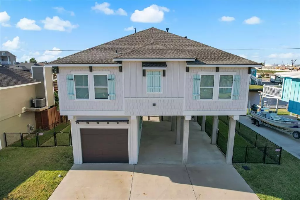 Bayou Vista, TX 77563,999 Redfish ST