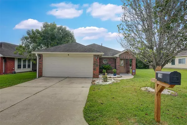 109 Moonspinner, Conroe, TX 77356