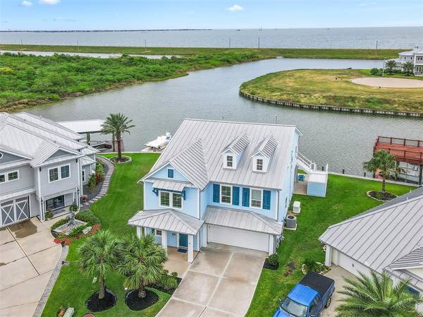 5525 Brigantine Cay CT, Texas City, TX 77590