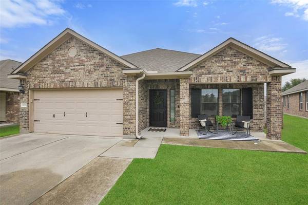 10223 S Pine Ivy LN, Tomball, TX 77375