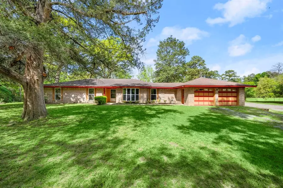 24216 Joseph RD, Hockley, TX 77447