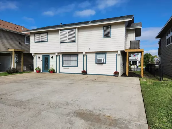 Bayou Vista, TX 77563,764 Marlin ST