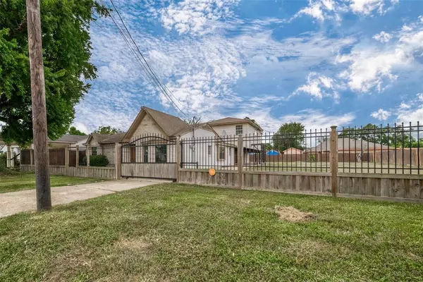 South Houston, TX 77587,511 Avenue I