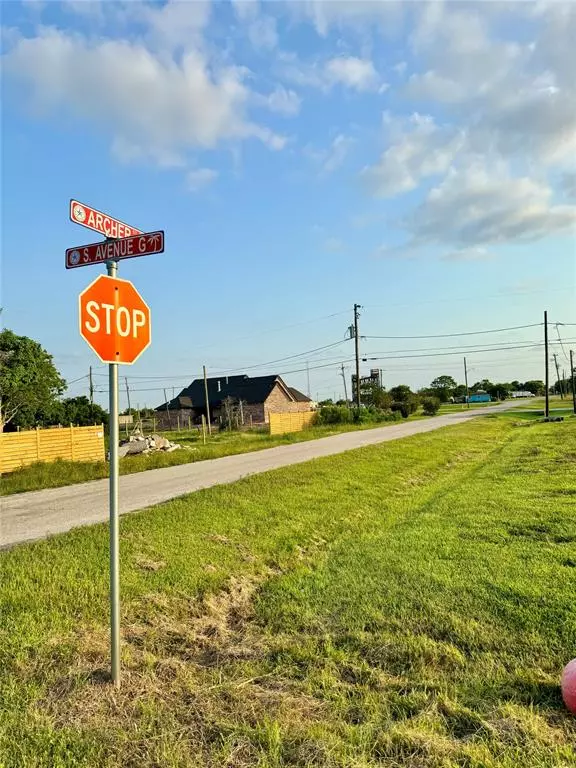 Freeport, TX 77541,516 S Avenue G