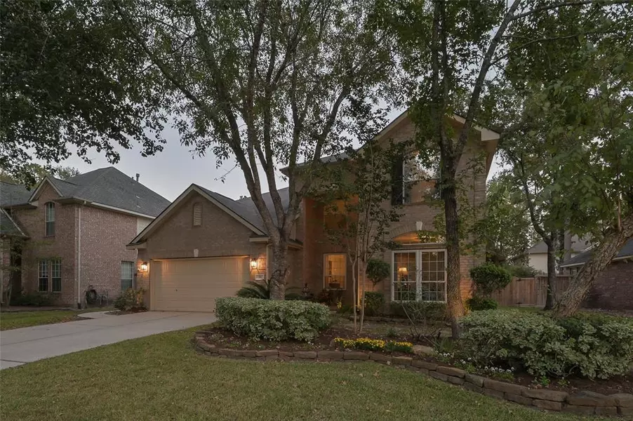 26 Murmuring Creek PL, The Woodlands, TX 77385