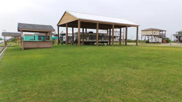 1212 Mabry, Gilchrist, TX 77617