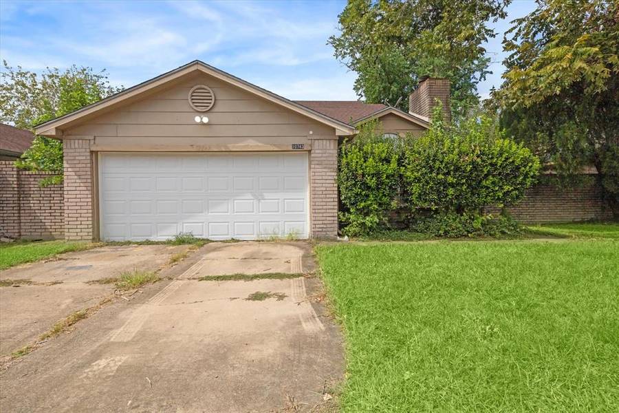 10743 Staghill DR, Houston, TX 77064