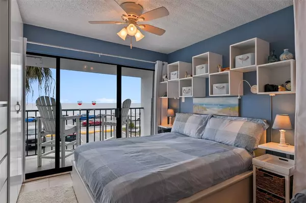 Galveston, TX 77551,7310 Seawall BLVD #208