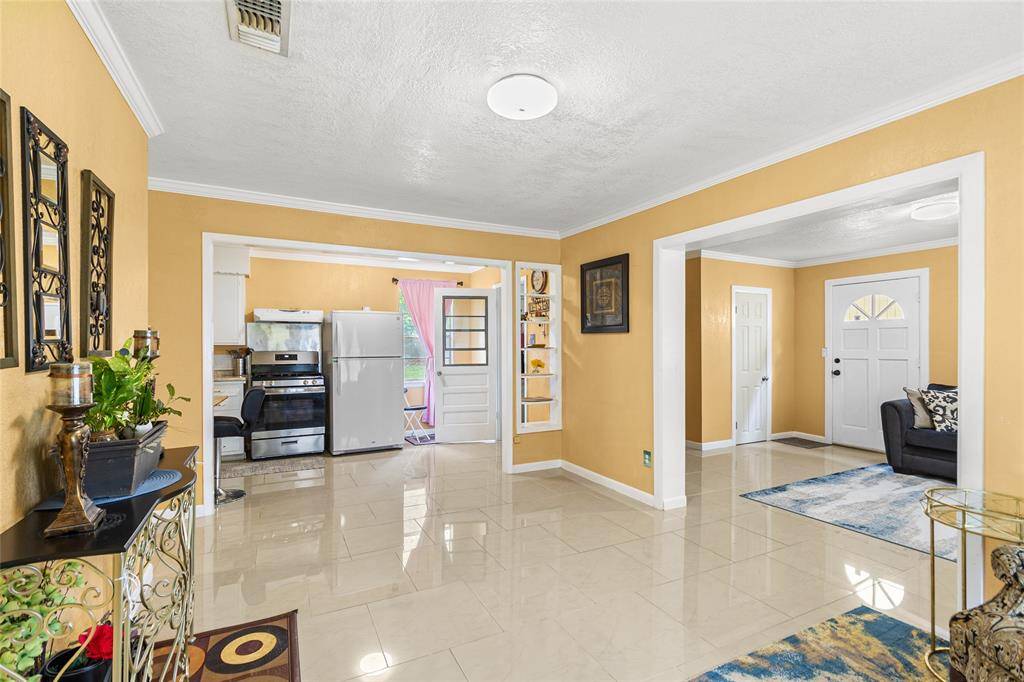 Huntsville, TX 77320,111 Town And Country LN