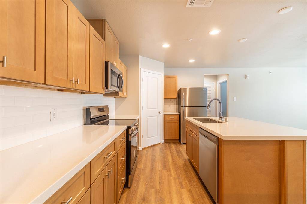 Waller, TX 77484,233 Park Place CIR #C