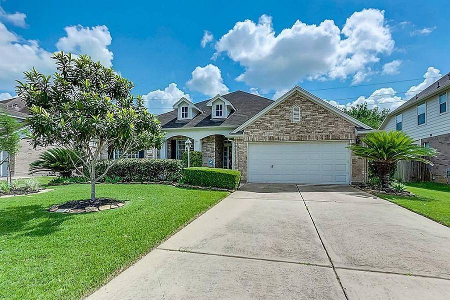 2617 Sunday House DR, Pearland, TX 77584