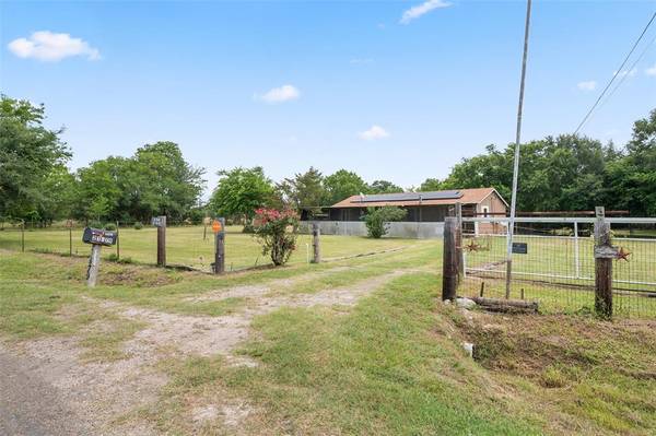 21479 Harrison DR,  Bedias,  TX 77831