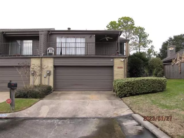 18020 Starboard DR, Nassau Bay, TX 77058