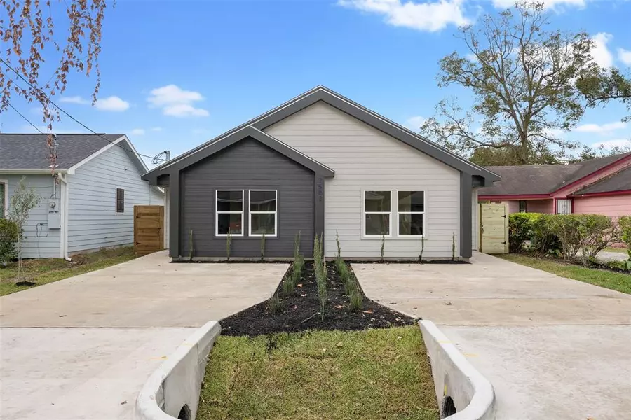 7502 DYER, Houston, TX 77088