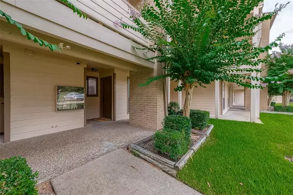 Conroe, TX 77356,110 D Lakeview Terrace #110D