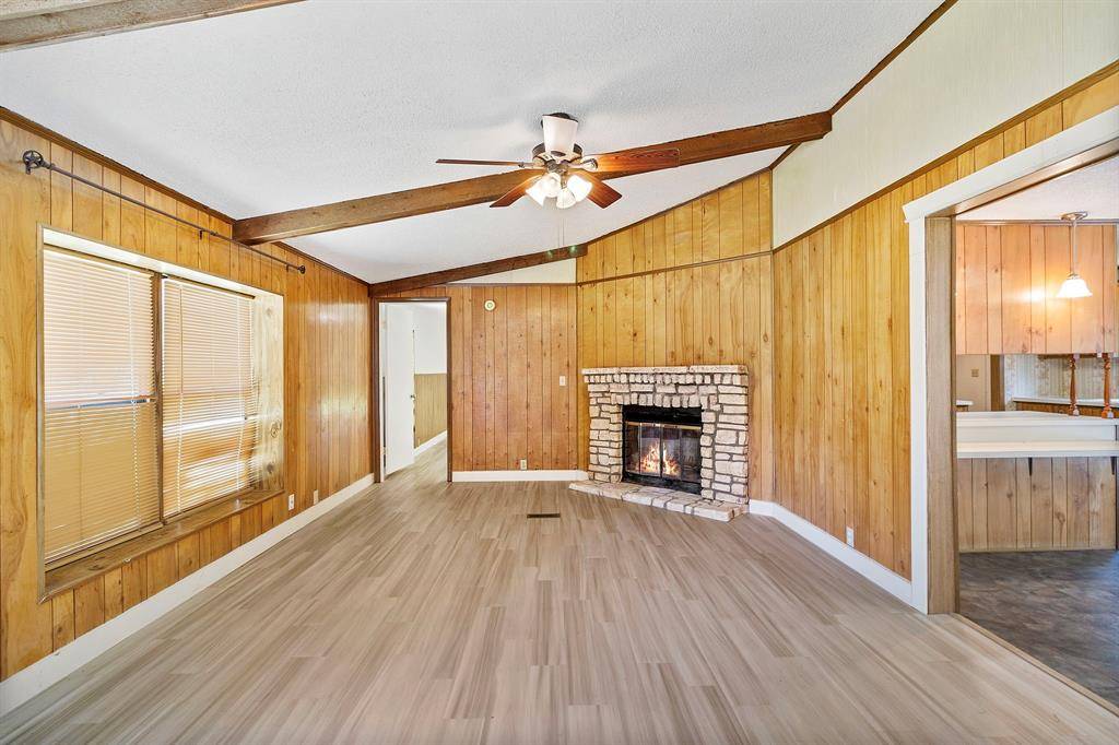 212 Chris Brent DR, Livingston, TX 77351