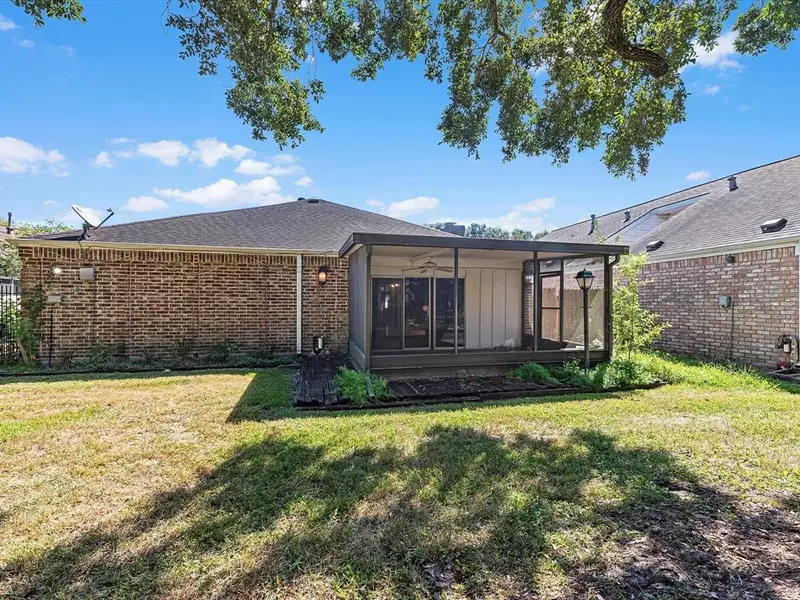 2710 Kissing Camel CT, Missouri City, TX 77459