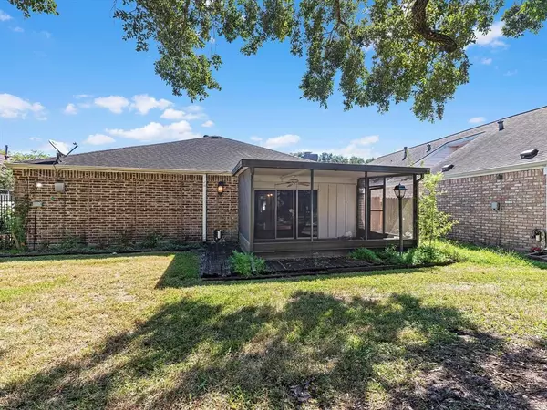 2710 Kissing Camel CT, Missouri City, TX 77459