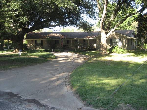 216 Forrest ST,  Grapeland,  TX 75844