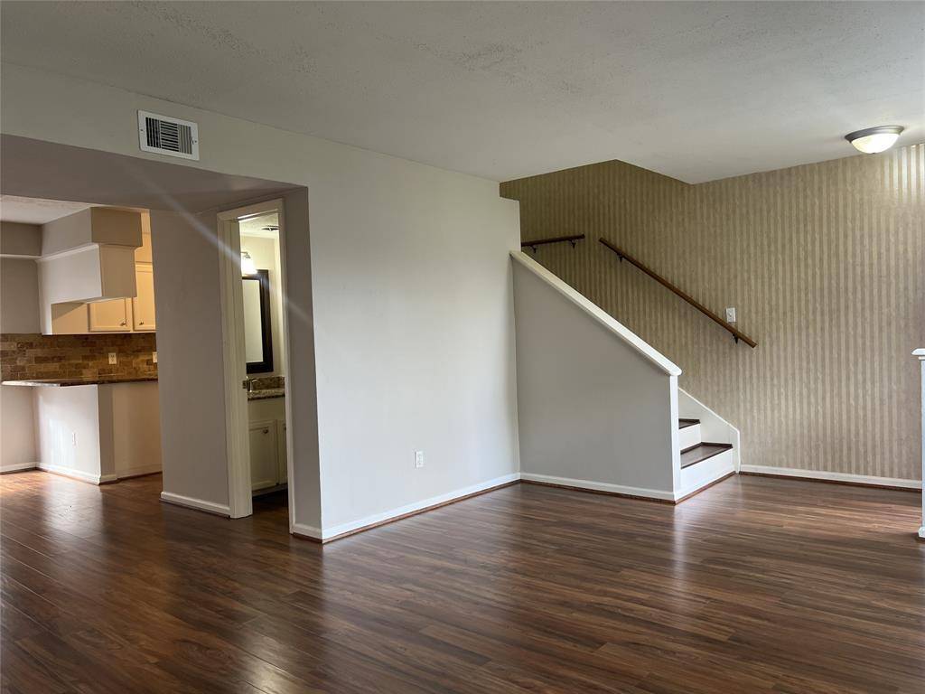 1403 Blalock RD #10, Houston, TX 77055