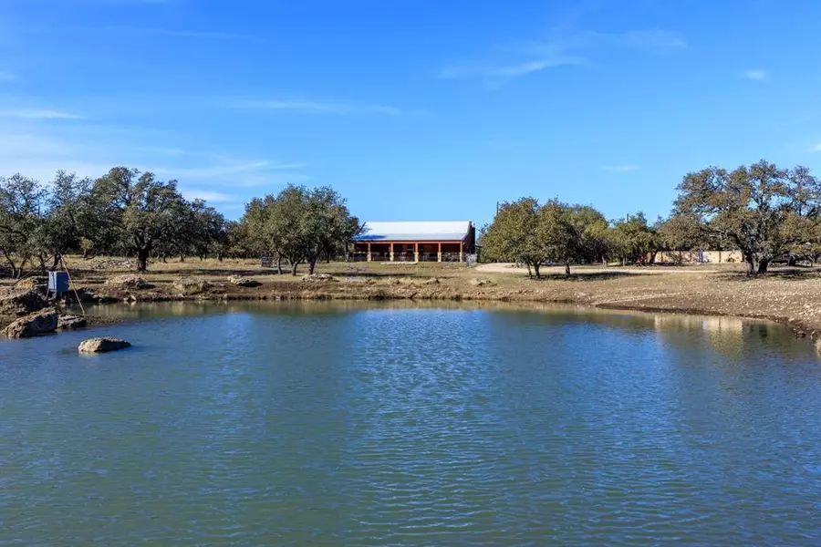 3691 K2 Road, Mountain Home, TX 78058