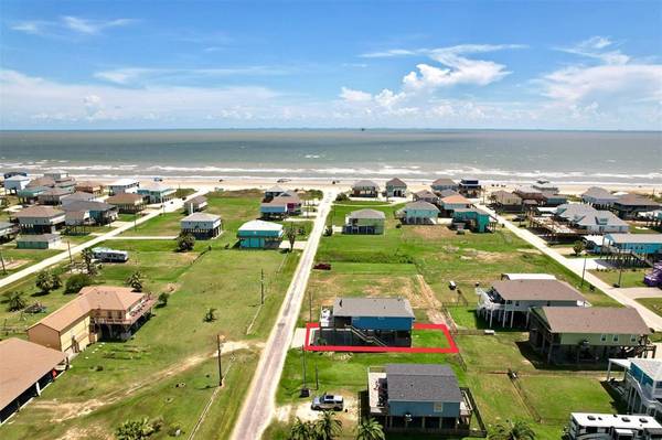 Crystal Beach, TX 77650,881 BUELL