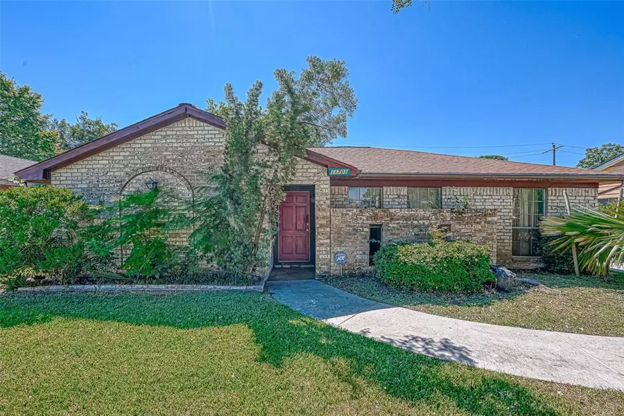 11703 Rowan LN, Houston, TX 77072