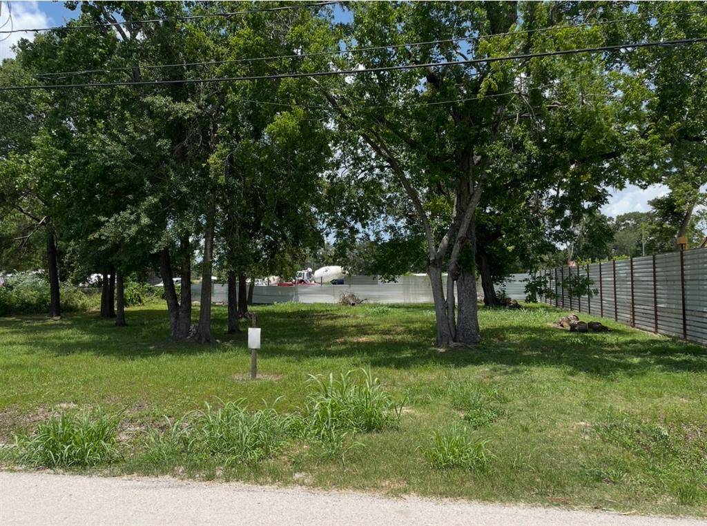 Houston, TX 77016,5125 Mayle ST