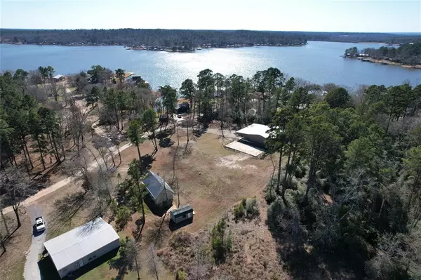 283 Lakeshore DR, Grapeland, TX 75844