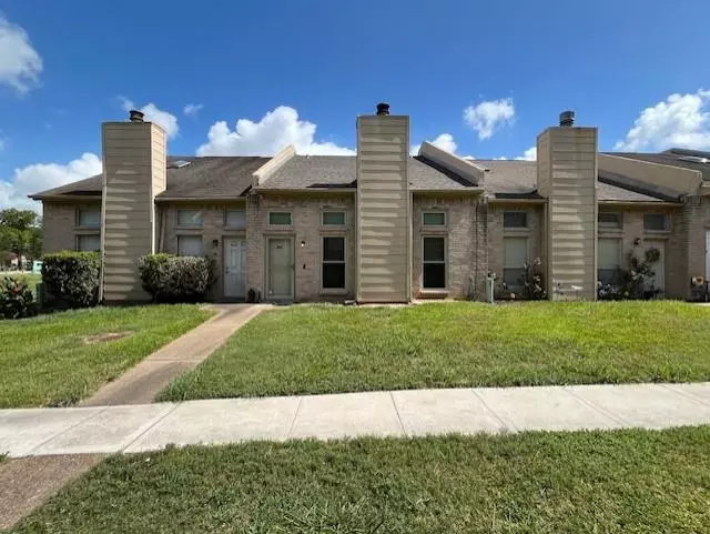 3013 Creekview DR, Missouri City, TX 77459